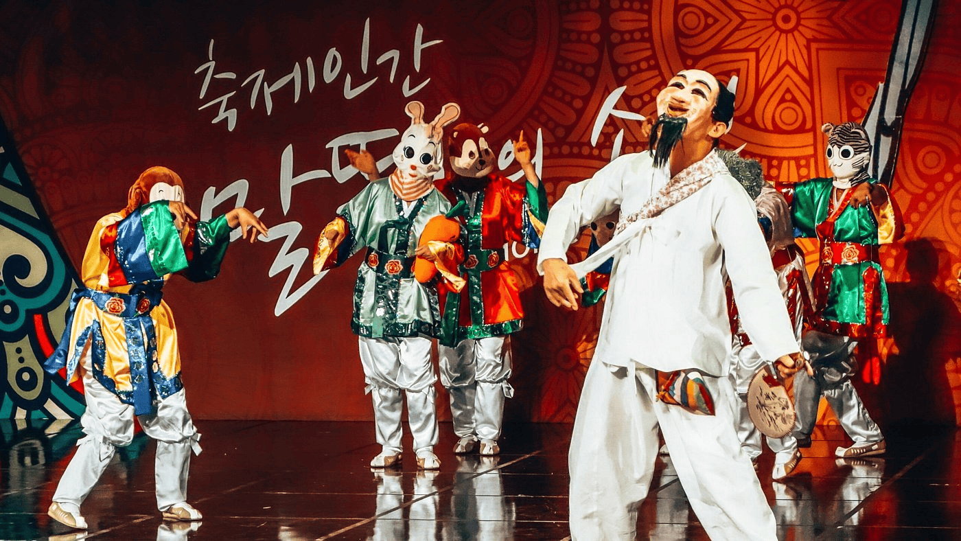 festival-tanca-v-maskah-v-andone.png