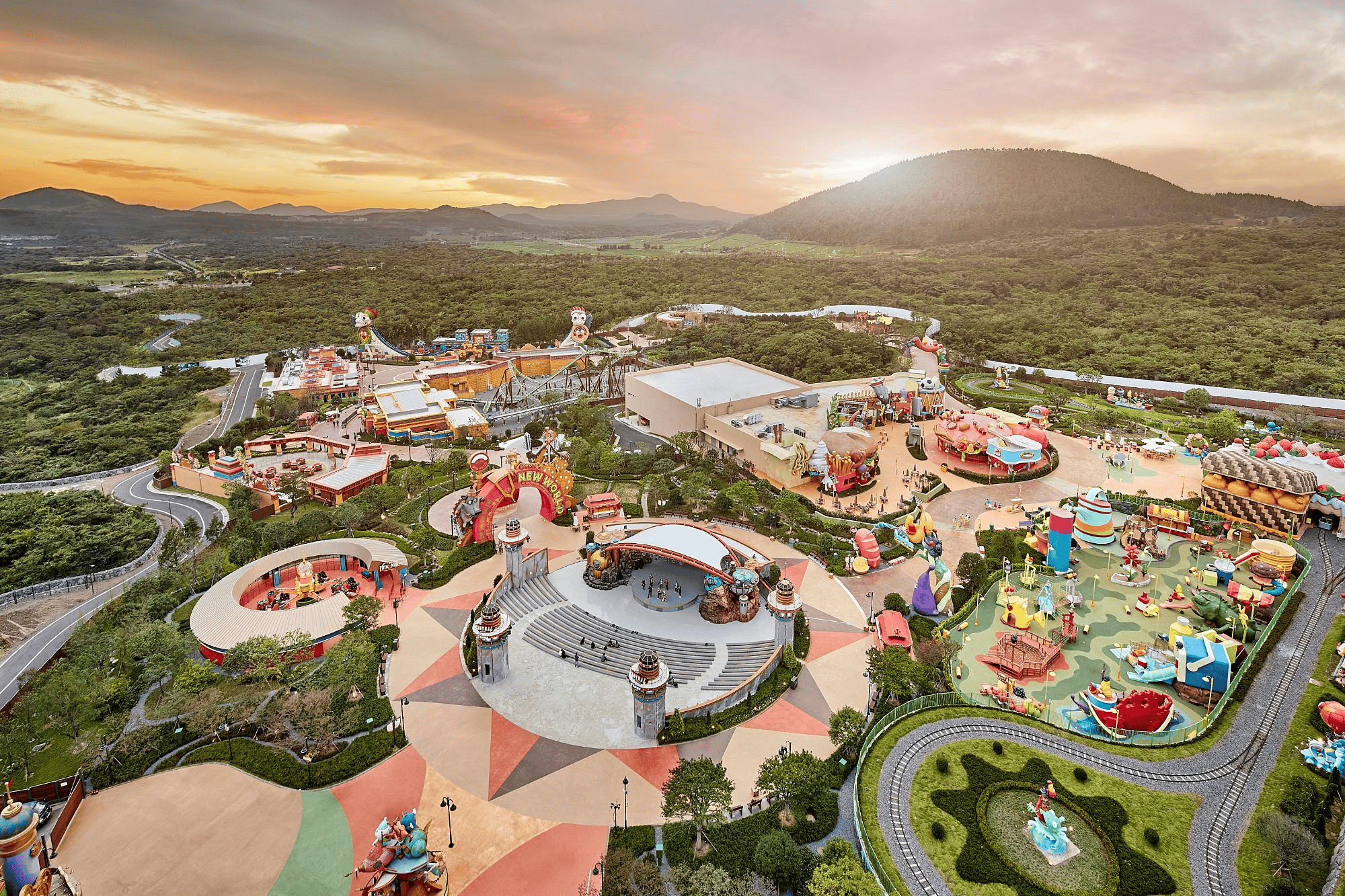 shinhwa-theme-park-1.png